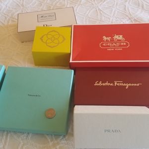 Lot of Tiffany, Prada, Ferragamo, Dior boxes
